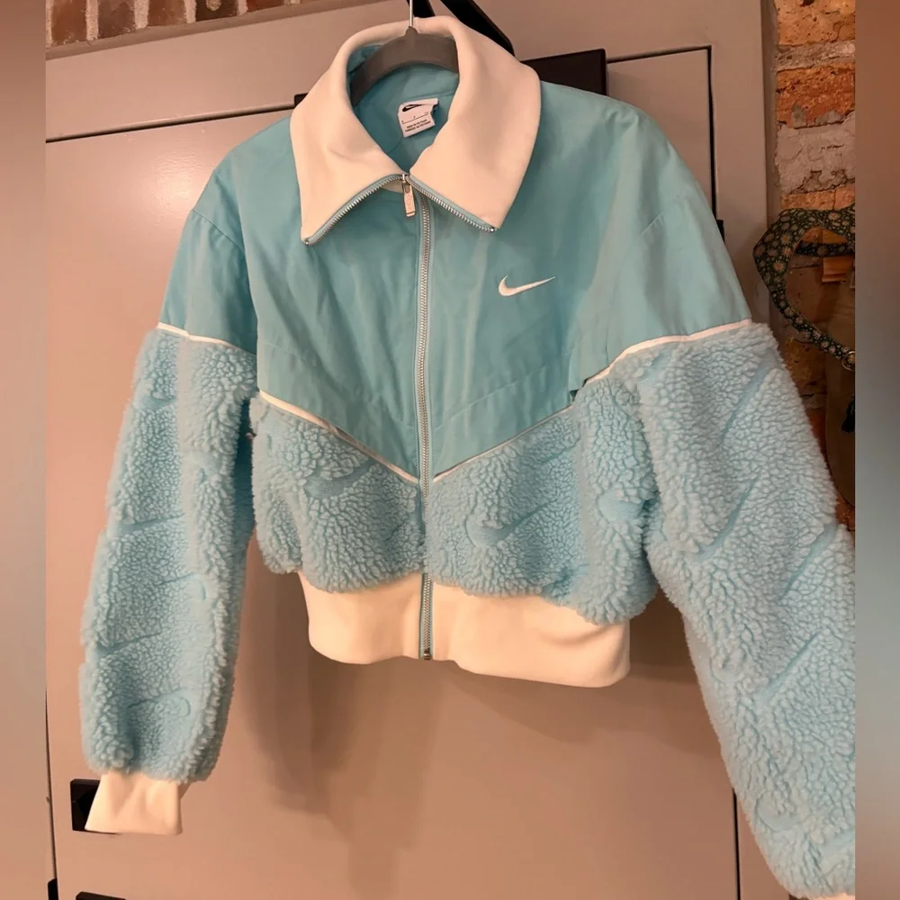 NWOT Nike Sportswear Icon Clash Sherpa Jacket - Women’s size small - Picture 1 of 6